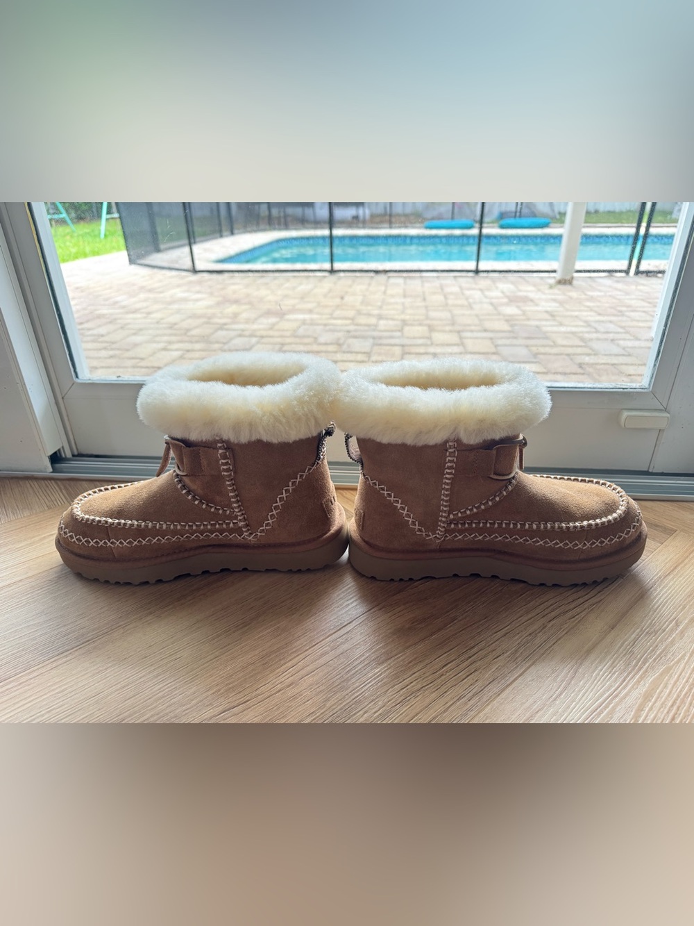 UGG Women’s Classic Mini Alpine Winter Boots in Chestnut Sz 8 - Picture 9 of 10